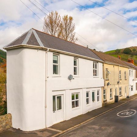 Riverside Great House In The Afan Forest Bike Park By Staystaycations Glyncorrwg Exteriér fotografie